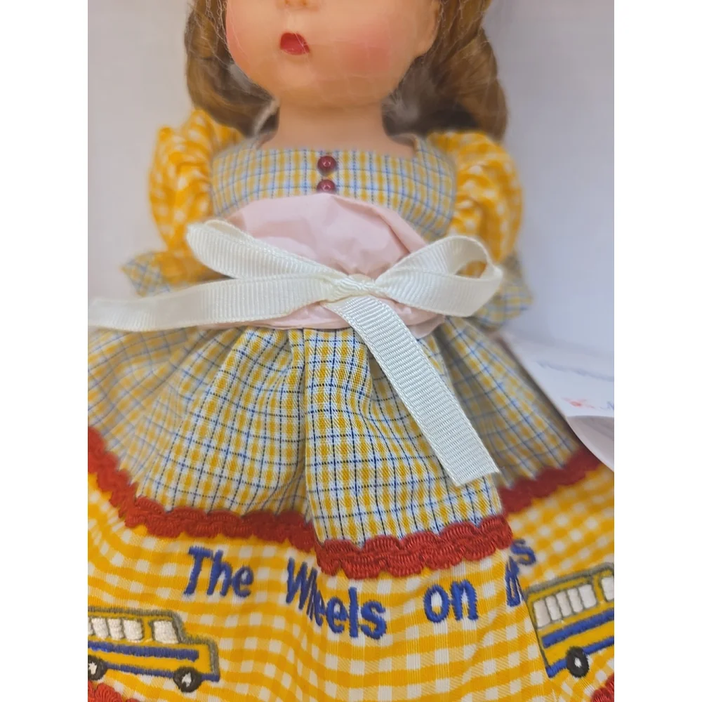 MADAME ALEXANDER WHEELS‎ ON THE BUS DOLL 34135, Never Removed From Box